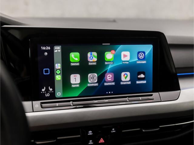 Volkswagen GOLF 1.0 TSI Sport (APPLE CARPLAY, VIRTUAL COCKPIT, GROOT NAVI, KEYLESS, SFEERVERLICHTING, SPORTSTOELEN, STOELVERWARMING, LED KOPLAMPEN, LANE ASSIST, NIEUWSTAAT)