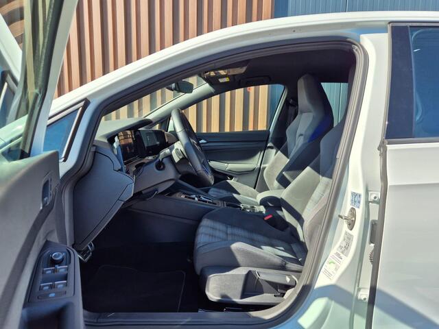 Volkswagen GOLF 1.4 eHybrid GTE 245pk | LED | Stuur- Stoelverw. | Carplay