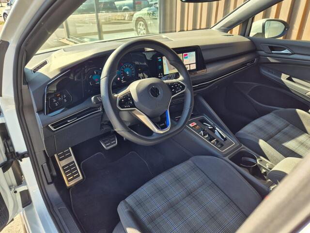 Volkswagen GOLF 1.4 eHybrid GTE 245pk | LED | Stuur- Stoelverw. | Carplay