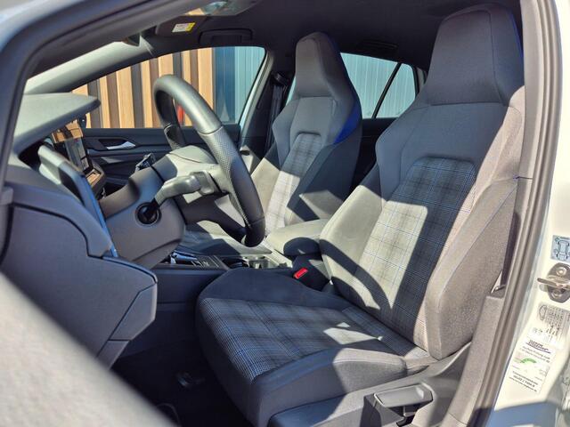 Volkswagen GOLF 1.4 eHybrid GTE 245pk | LED | Stuur- Stoelverw. | Carplay