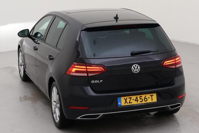 Volkswagen GOLF 1.0 TSI Highline / AUTOMAAT/ PANO/ CAMERA/ PARK. SENSOREN/ LED/ DIGITAL DASHBOARD/ ERGO ACTIVE/ NAVI/ CLIMA/ 17" LMV