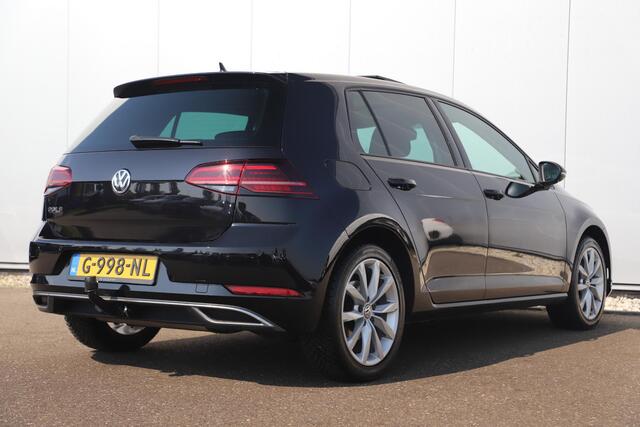 Volkswagen GOLF 1.5 TSI Highline 150PK DSG Automaat Trekhaak Panoramadak Keyless 17 inch LMV Stoelverwarming Achteruitrijcamera Radio Bluetooth Full LED ACC