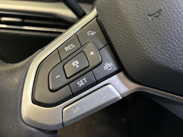 Volkswagen GOLF 1.0 eTsi 110pk DSG Life · Apple/Android Car Play · Navi · P-Sensoren · ACC · DAB · 16'' Inch · Garantie t/m 14-11-2026 of 100.000km