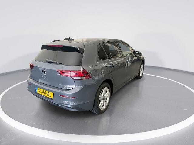 Volkswagen GOLF 1.0 eTsi 110pk DSG Life · Apple/Android Car Play · Navi · P-Sensoren · ACC · DAB · 16'' Inch · Garantie t/m 28-03-2027 of 100.000km
