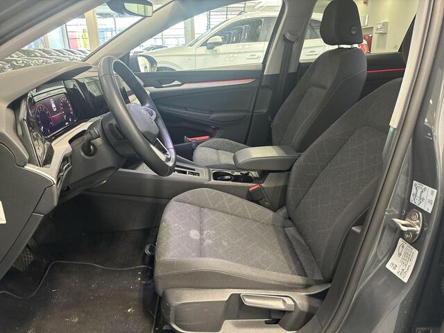 Volkswagen GOLF 1.0 eTsi 110pk DSG Life · Apple/Android Car Play · Navi · P-Sensoren · ACC · DAB · 16'' Inch · Garantie t/m 28-03-2027 of 100.000km