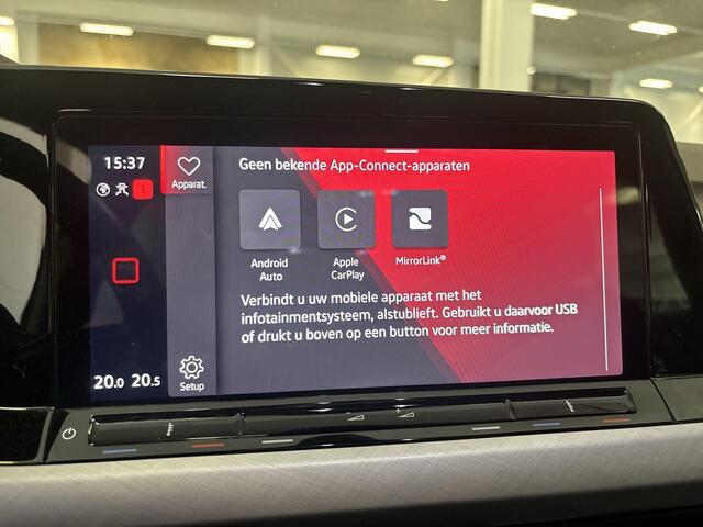 Volkswagen GOLF 1.0 eTsi 110pk DSG Life · Apple/Android Car Play · Navi · P-Sensoren · ACC · DAB · 16'' Inch · Garantie t/m 28-03-2027 of 100.000km