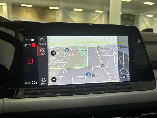 Volkswagen GOLF 1.0 eTsi 110pk DSG Life · Apple/Android Car Play · Navi · P-Sensoren · ACC · DAB · 16'' Inch · Garantie t/m 28-03-2027 of 100.000km