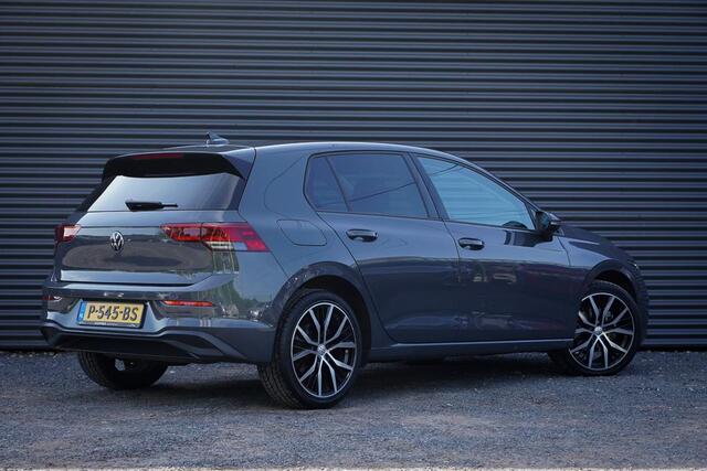 Volkswagen GOLF 1.5 TSI Style / Winterpack / Navi / Carplay / PDC