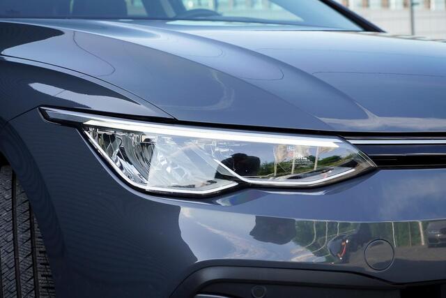 Volkswagen GOLF 1.5 TSI Style / Winterpack / Navi / Carplay / PDC