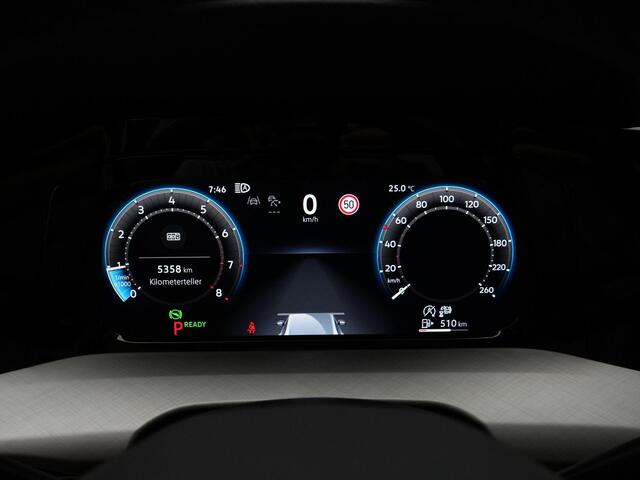 Volkswagen GOLF 1.5 eTSI 150 pk DSG Life Edition | Stuur-/stoelverwarming | Achteruitrijcamera | Adaptive Cruise | Apple Carplay / Android Auto