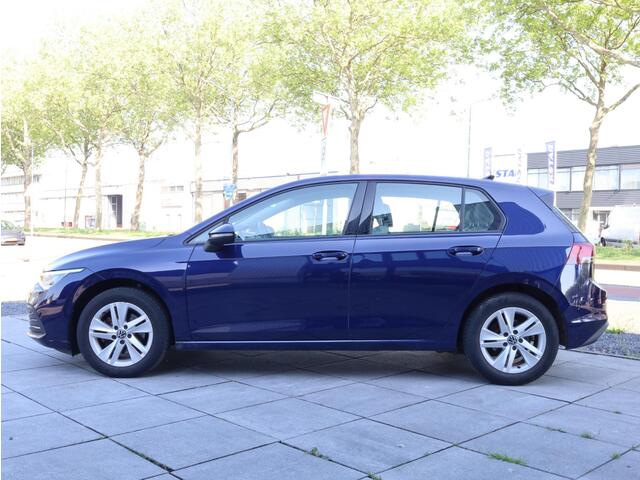 Volkswagen GOLF 1.5 eTSI Life Adaptive Cruise | Stoel&Stuurverwarming | Carplay/Android |