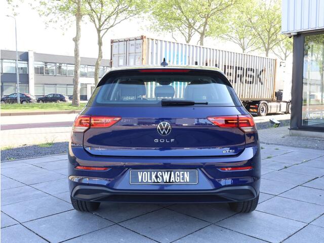Volkswagen GOLF 1.5 eTSI Life Adaptive Cruise | Stoel&Stuurverwarming | Carplay/Android |