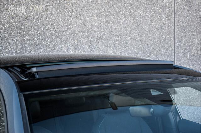 Volkswagen GOLF 1.5 eTSI R-Line Edition | Panorama | Head-Up | Camera | 18"LM | Facelift