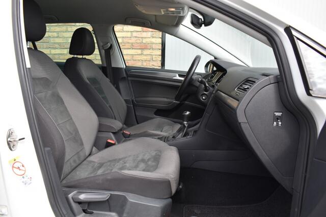 Volkswagen GOLF 1.5 TSI Comfortline Business, Navi, Apple Carplay, ACC