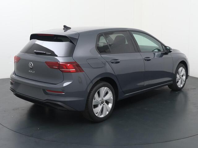 Volkswagen GOLF 8 Life Edition 1.5 TSI 85 kW / 116 pk Hatchback 6 ve