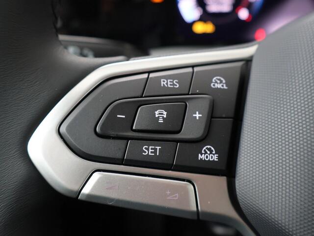 Volkswagen GOLF 8 Life Edition 1.5 TSI 85 kW / 116 pk Hatchback 6 ve