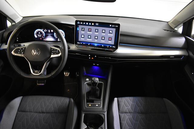 Volkswagen GOLF NEW 1.5 TSI LIFE GOAL VIRTUAL/NAVI/TREKHAAK