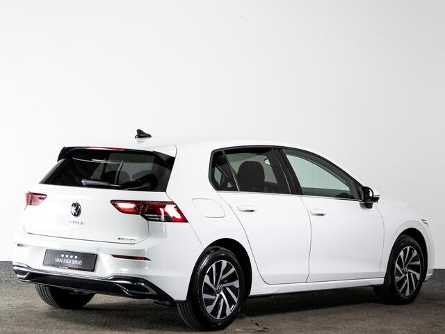 Volkswagen GOLF AUTOMAAT 1.4 204 PK DSG eHybrid Style | LED IQ | Navigatie| Travel Assist | Adaptieve Cruise Control