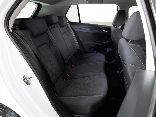 Volkswagen GOLF AUTOMAAT 1.4 204 PK DSG eHybrid Style | LED IQ | Navigatie| Travel Assist | Adaptieve Cruise Control