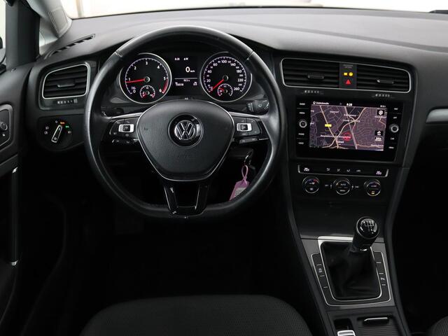 Volkswagen GOLF Variant 1.6 TDI Comfortline | Apple Carplay | Navigatie | Cruise Control Adaptief | Parkeersensor voor en achter | LED | LMV