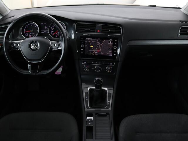 Volkswagen GOLF Variant 1.6 TDI Comfortline | Apple Carplay | Navigatie | Cruise Control Adaptief | Parkeersensor voor en achter | LED | LMV