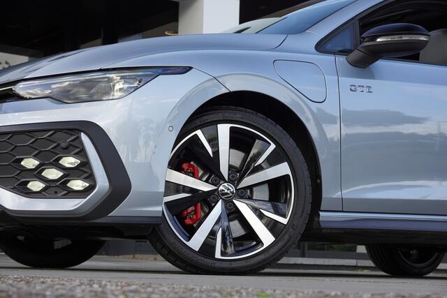 Volkswagen GOLF 1.5/272pk eHybrid GTE|2024|Panoramada|Leer+Memory|Matrix LED|Trekhaak|18"Blackstyle|Cruise+ACC|PDC+Assist+Camera