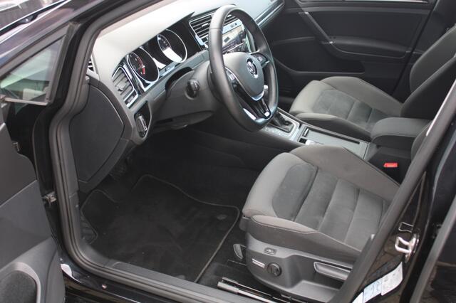 Volkswagen GOLF 1.5 TSI Highline