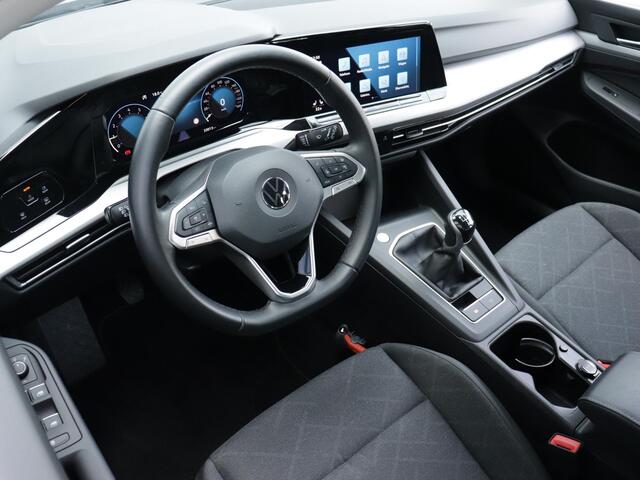 Volkswagen GOLF 1.0 TSI Life | Navigatie | Camera | Stoel- en Stuurverwarming | Carplay & Android auto | Sfeerverlichting | Adaptive Cruise |
