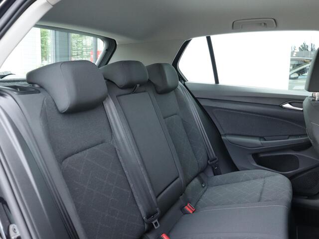Volkswagen GOLF 1.0 TSI Life | Navigatie | Camera | Stoel- en Stuurverwarming | Carplay & Android auto | Sfeerverlichting | Adaptive Cruise |