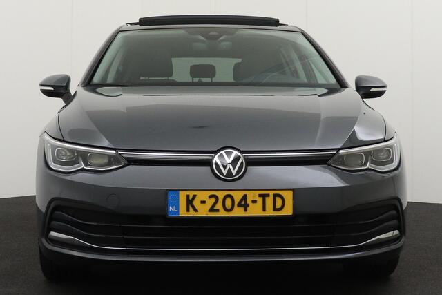 Volkswagen GOLF 1.5 Aut. eTSI Style Pano-dak Memory Dodehoek Stoelverwa.+Stuur