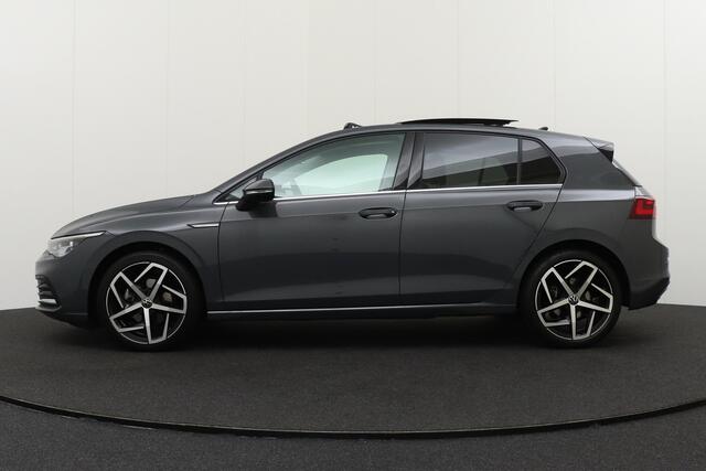 Volkswagen GOLF 1.5 Aut. eTSI Style Pano-dak Memory Dodehoek Stoelverwa.+Stuur