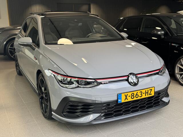 Volkswagen GOLF 2.0 TSI GTI Clubsport / Panoramadak / Camera / Head-up / 19'' / IQ Lights / Keyless / Dodehoek / DAB / Stoelverwarming / ACC