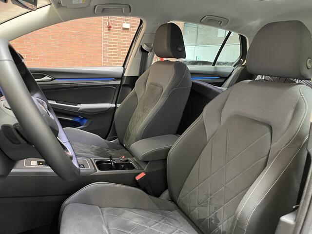 Volkswagen GOLF 1.4 eHybrid Style / AUTOMAAT/ ELEKTR. STOEL/ ADAPT. CRUISE/ APP-CONNECT/ MATRIX/ 16" LMV/ PARK. SENSOREN + CAMERA/ NAVI/ RIJ-MODI/ STOEL-STUUR VERWARM.