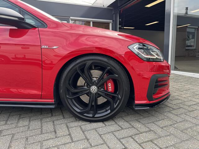Volkswagen GOLF 2.0 TSI GTI TCR AKRA | DCC | DYN | KW