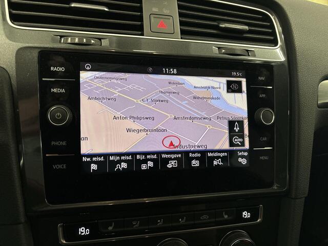 Volkswagen GOLF Variant 1.0 Tsi 115pk Comfortline Business · Apple/Android Car Play · Navigatie · P-Sensoren · ACC · Stoelverwarming · Trekhaak · Alarm · 16'' Inch ·