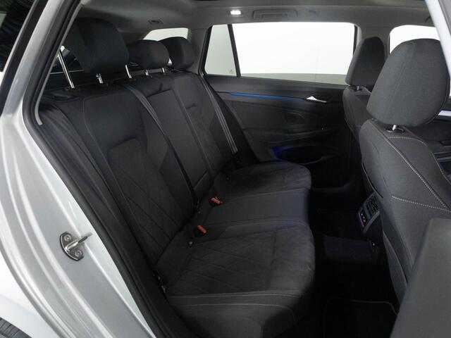 Volkswagen GOLF Variant 1.0 eTSI Life DSG | LED | Panoramadak | Camera | Stoel & stuur verwarming | Navigatie | Side assist |