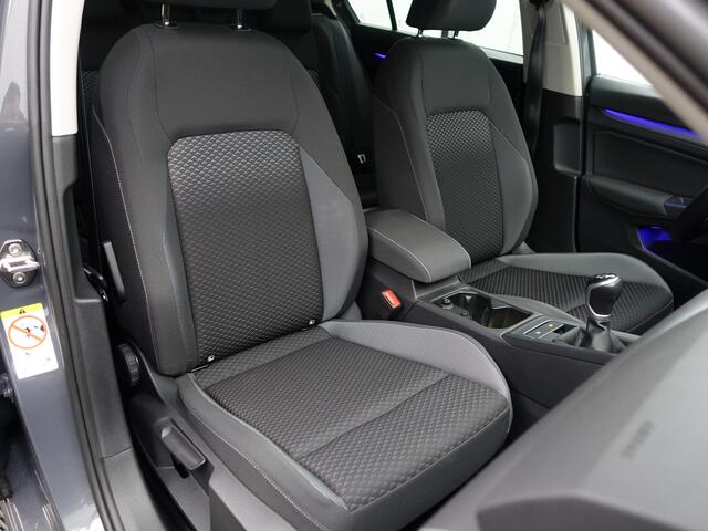 Volkswagen GOLF 1.5 TSI 24dkm, Sfeerverlichting, CarPlay, Android Auto, Keyless, Dynamic Select, IQ Led, Privacy Glass