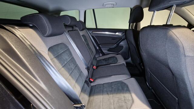 Volkswagen GOLF Variant 1.5 TSI Highline | Navigatie | DAB | Trekhaak