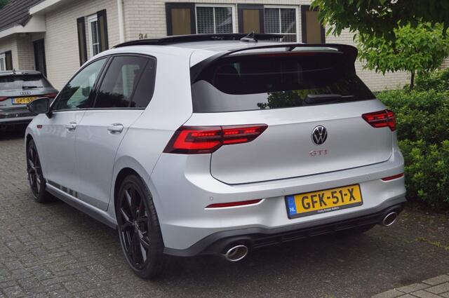 Volkswagen GOLF GTI Clubsport 2.0 TSI (300pk) DSG IQ Light/Pano/ACC/Camera/19 in