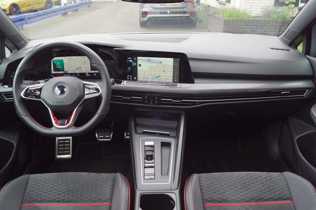 Volkswagen GOLF GTI Clubsport 2.0 TSI (300pk) DSG IQ Light/Pano/ACC/Camera/19 in