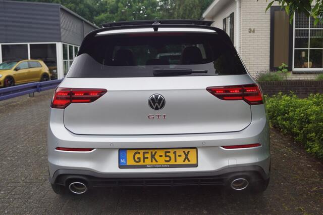 Volkswagen GOLF GTI Clubsport 2.0 TSI (300pk) DSG IQ Light/Pano/ACC/Camera/19 in