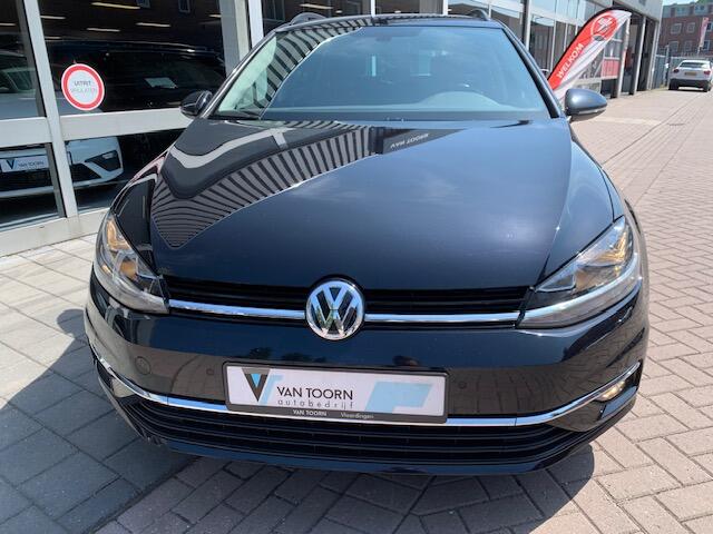 Volkswagen GOLF Variant 1.0 TSI Highline, automaat , navigatie, app connect.