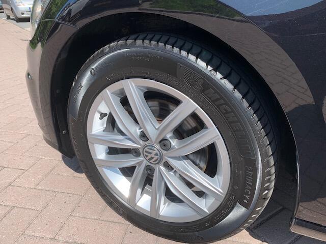 Volkswagen GOLF Variant 1.0 TSI Highline, automaat , navigatie, app connect.