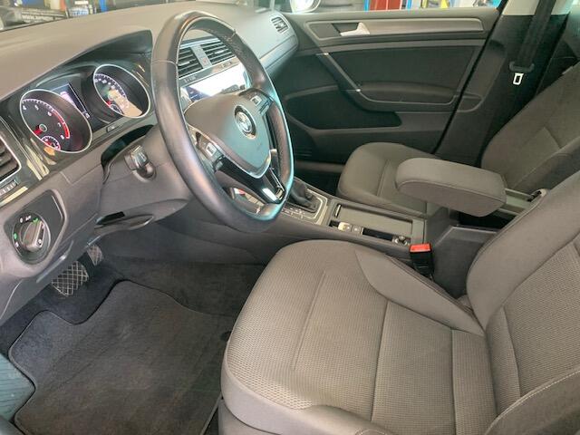 Volkswagen GOLF Variant 1.0 TSI Highline, automaat , navigatie, app connect.