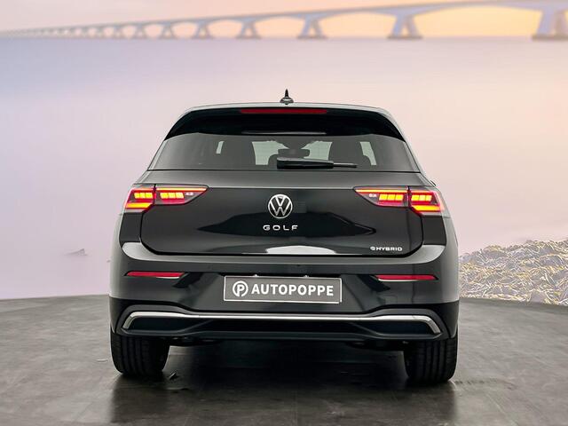 Volkswagen GOLF Style Edition 1.5 eHybrid 150 kW / 204 pk Hatchbac