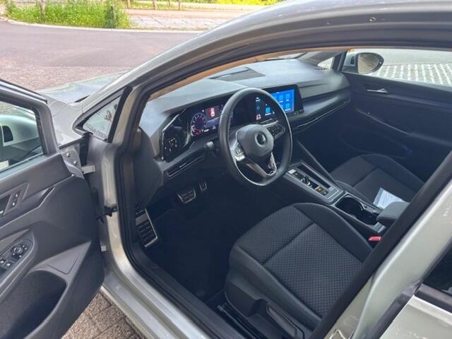 Volkswagen GOLF 1.0 ETSI LIFE BNS**18inch/DAB/Carplay/weinig km**