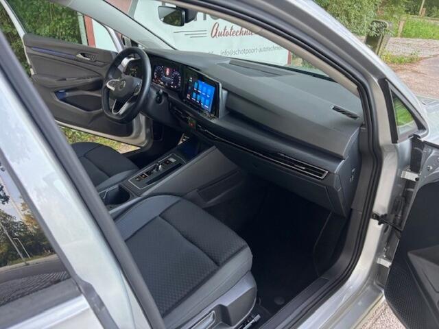 Volkswagen GOLF 1.0 ETSI LIFE BNS**18inch/DAB/Carplay/weinig km**