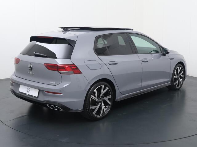 Volkswagen GOLF 1.5 eTSI R-Line Business | 150 PK | Automaat | Head-up display | Achteruitrijcamera | R-Line |
