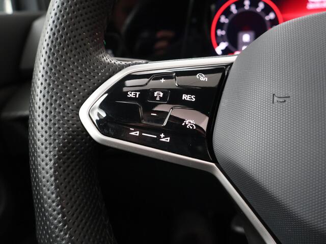 Volkswagen GOLF 1.5 eTSI R-Line Business | 150 PK | Automaat | Head-up display | Achteruitrijcamera | R-Line |