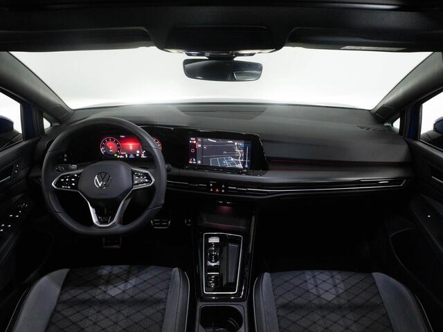 Volkswagen GOLF Variant R-Line 1.5 eTSI 130 PK DSG | Panoramadak | LED Matrix IQ | Navigatie | Travel Assist | Stoel & Stuurwiel verwarming |